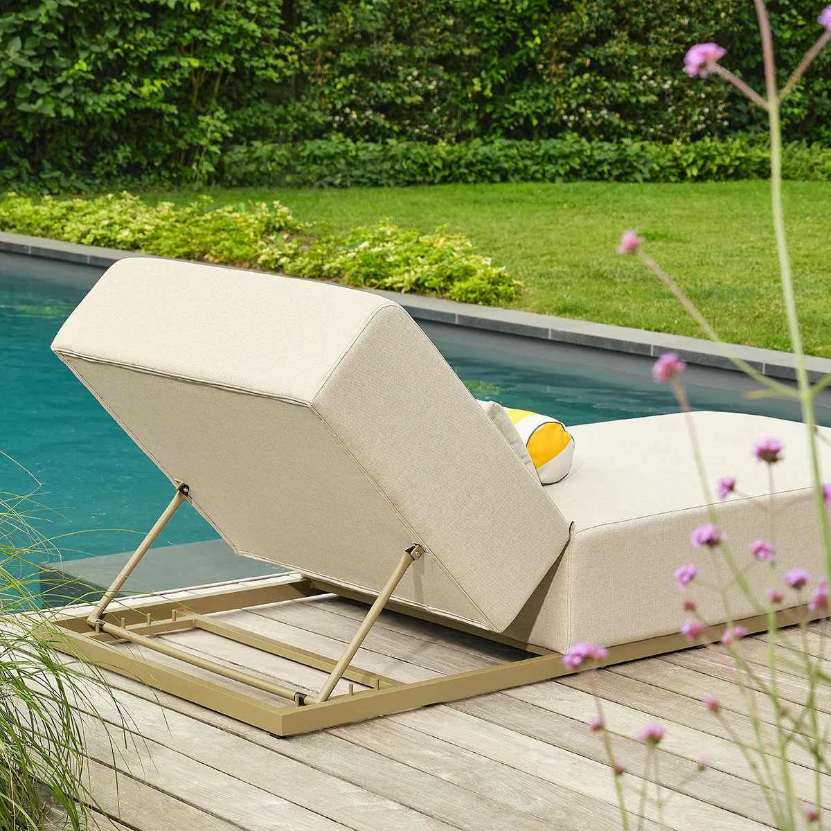 Bain de soleil en aluminium kaki clair - Image 5