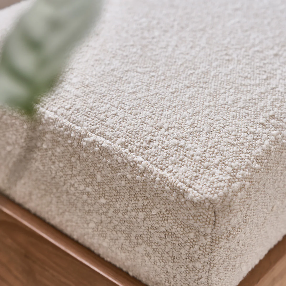 Banc en teck massif et tissu bouclette 140 cm - Image 4
