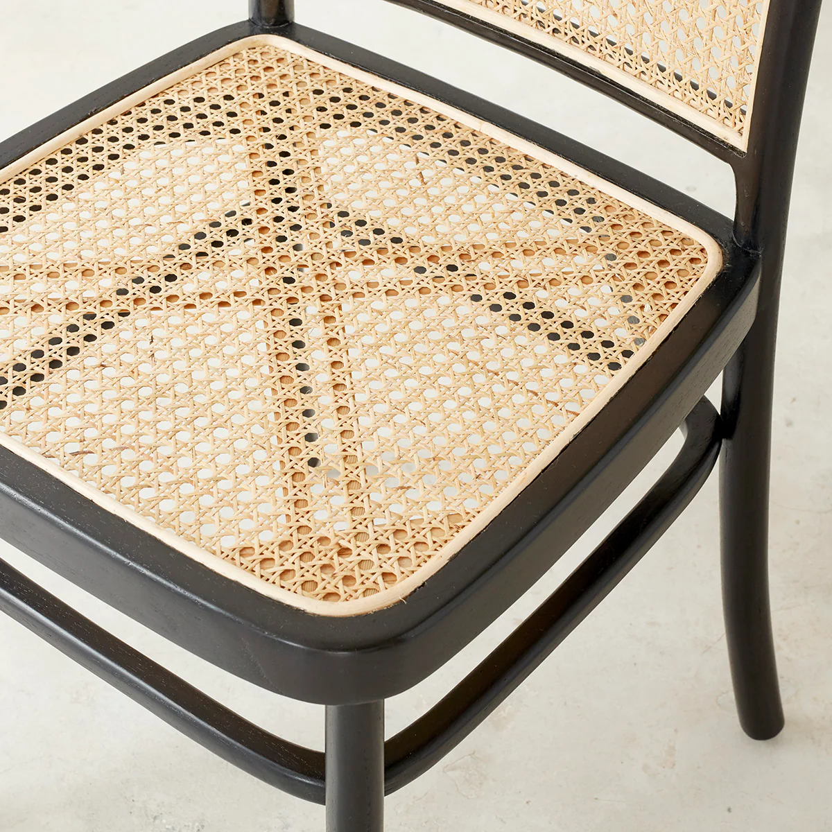 Chaise en acajou massif et cannage - Image 4