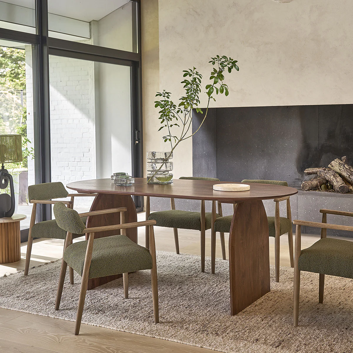 Lot de 2 chaises en chêne et tissu bouclette kaki - Image 8