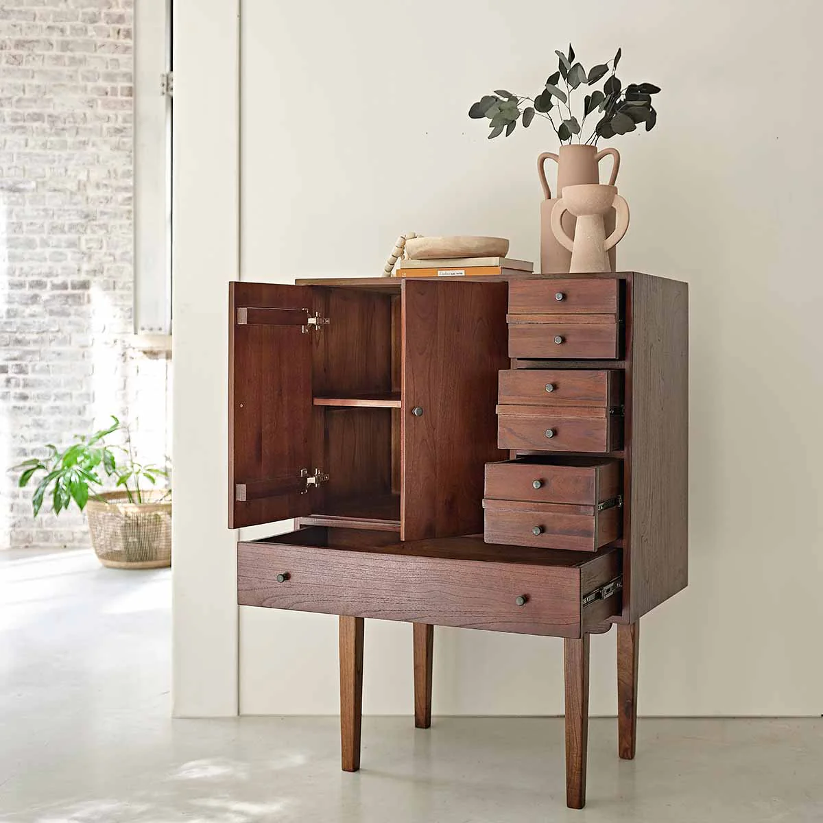 Commode en mindi massif finition noyer 90 cm - Image 3
