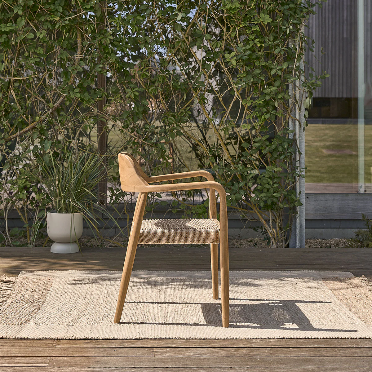 Fauteuil de jardin en teck massif et cordage - Image 3