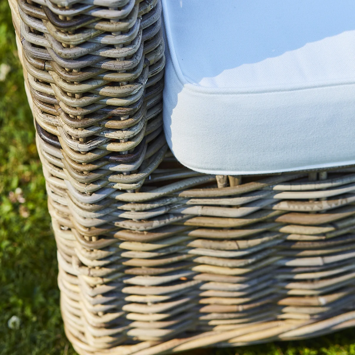 Fauteuil de jardin en kubu naturel (lot de 2) - Image 4