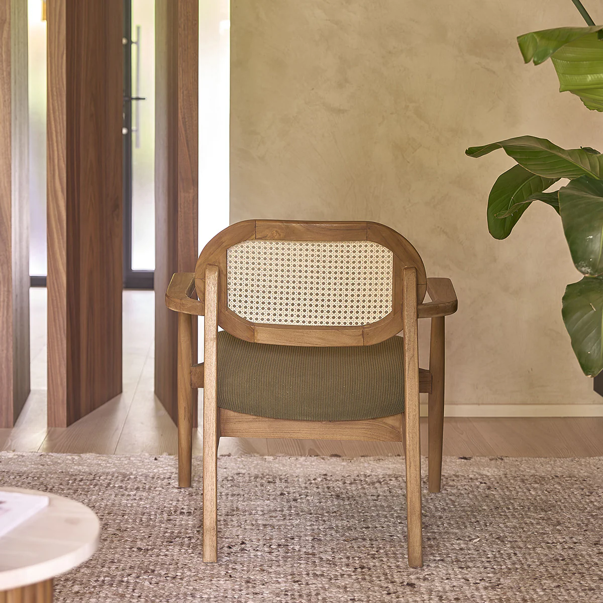 Fauteuil en teck massif, cannage et tissu velours cÎtelé kaki - Image 5