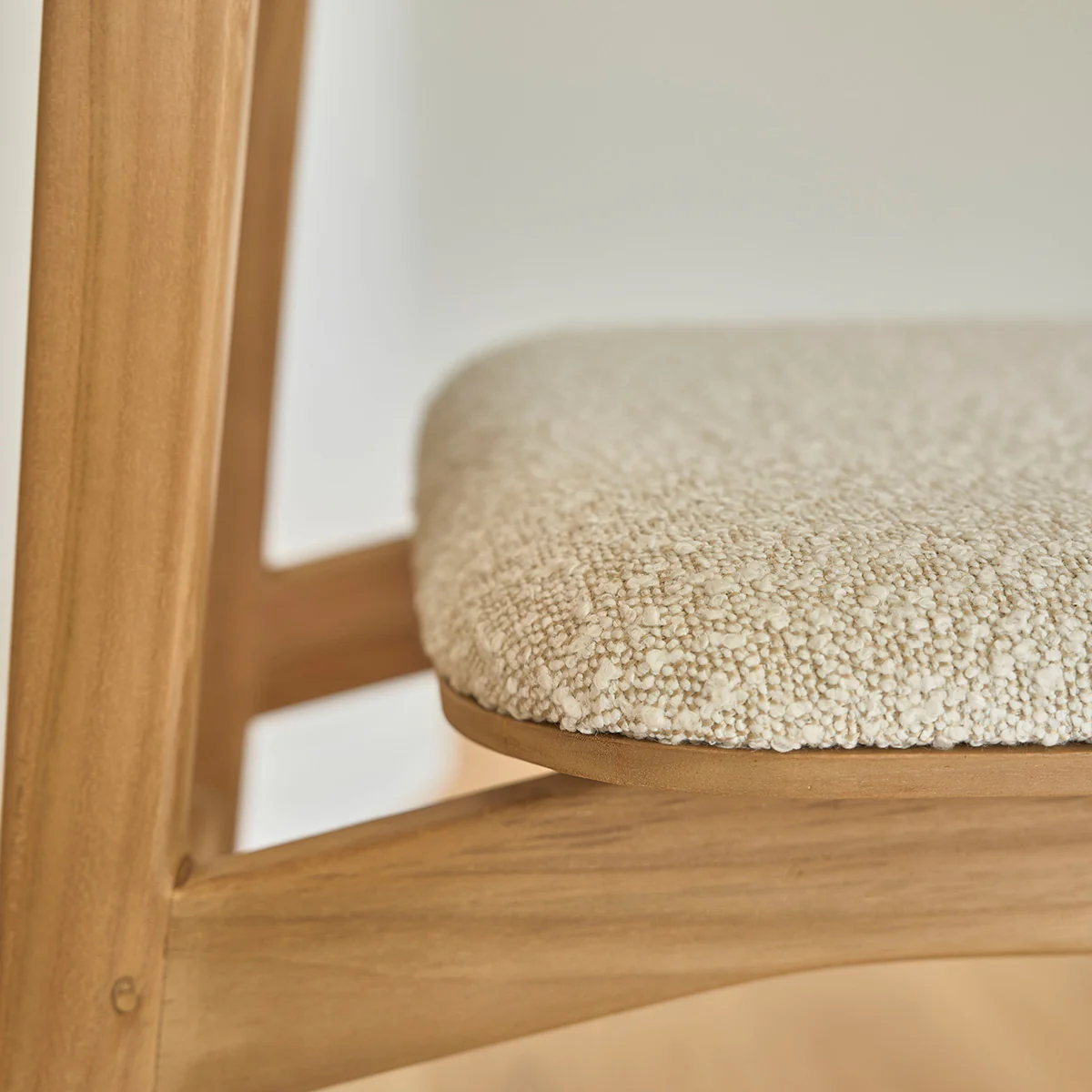 Lot de 2 chaises en teck massif assise bouclette - Image 6