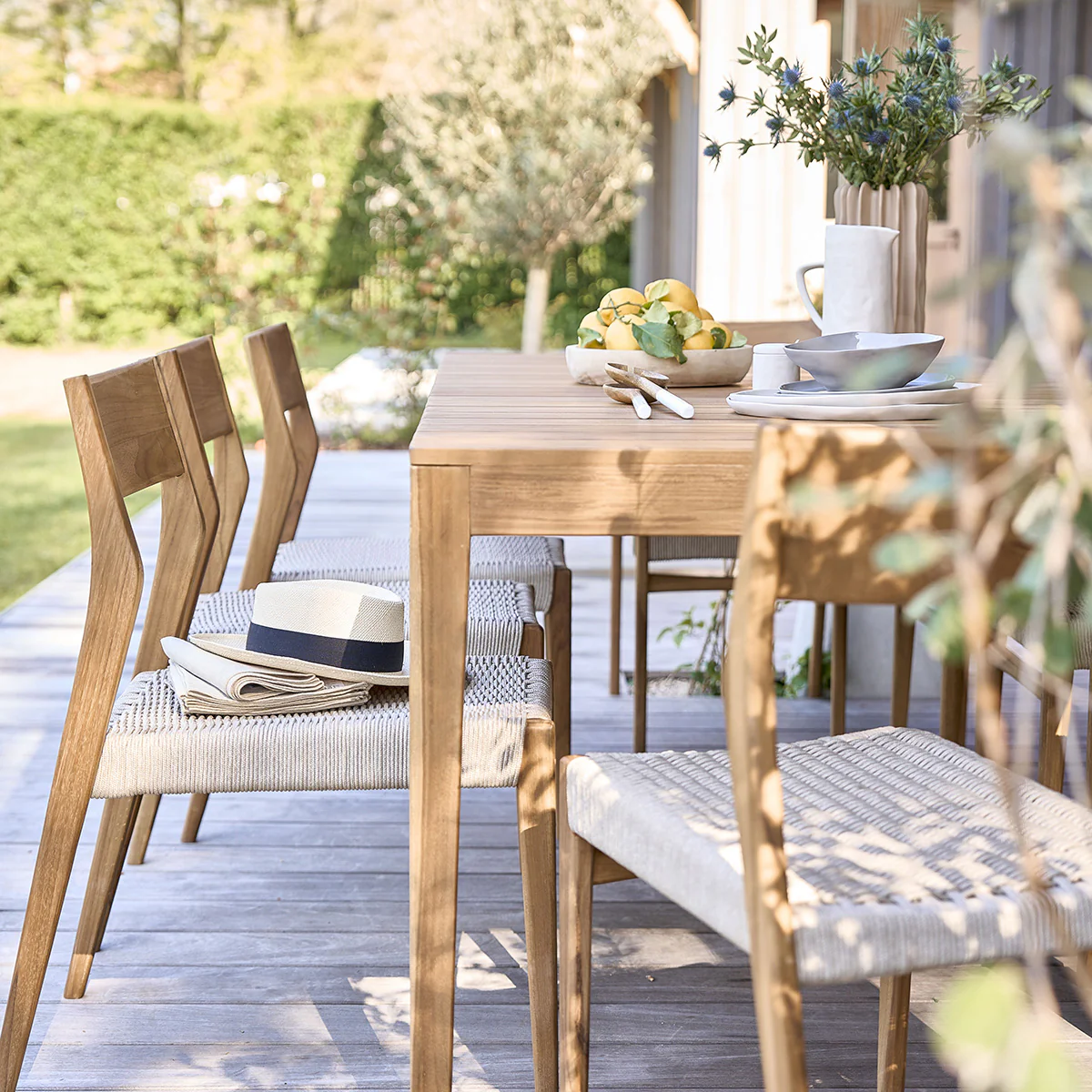 Salon de jardin en teck massif et cordage beige 8 pers. - Image 8