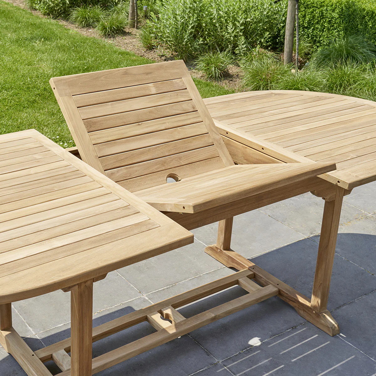 Salon de jardin extensible en teck 8 à 10 places - Image 4