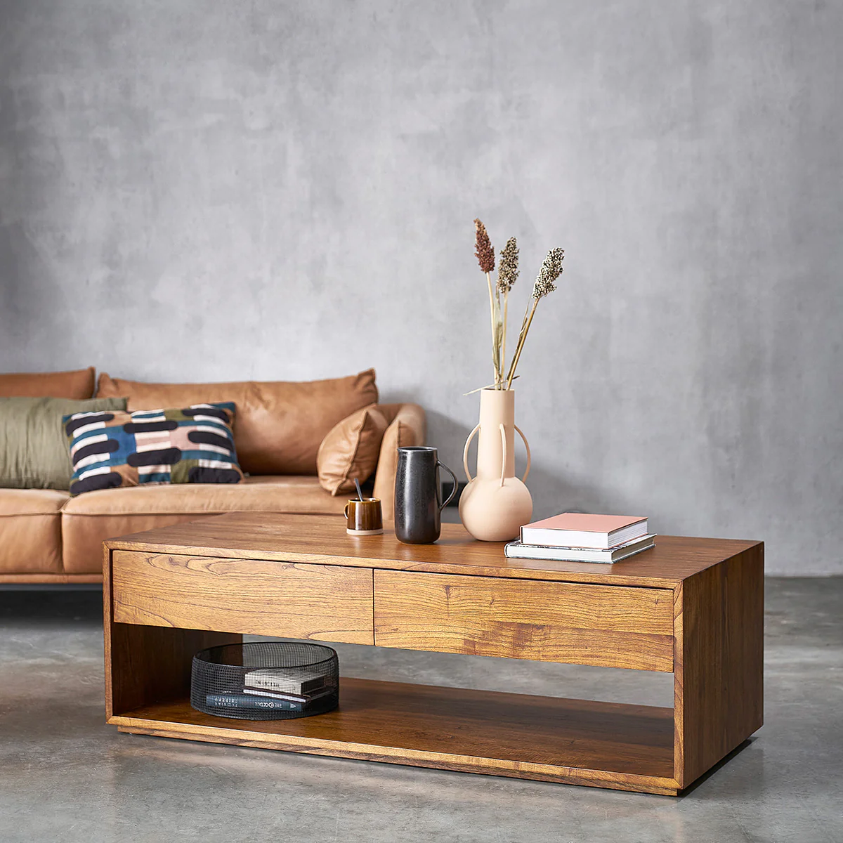 Table basse en mindi massif finition noyer 140 cm - Image 6
