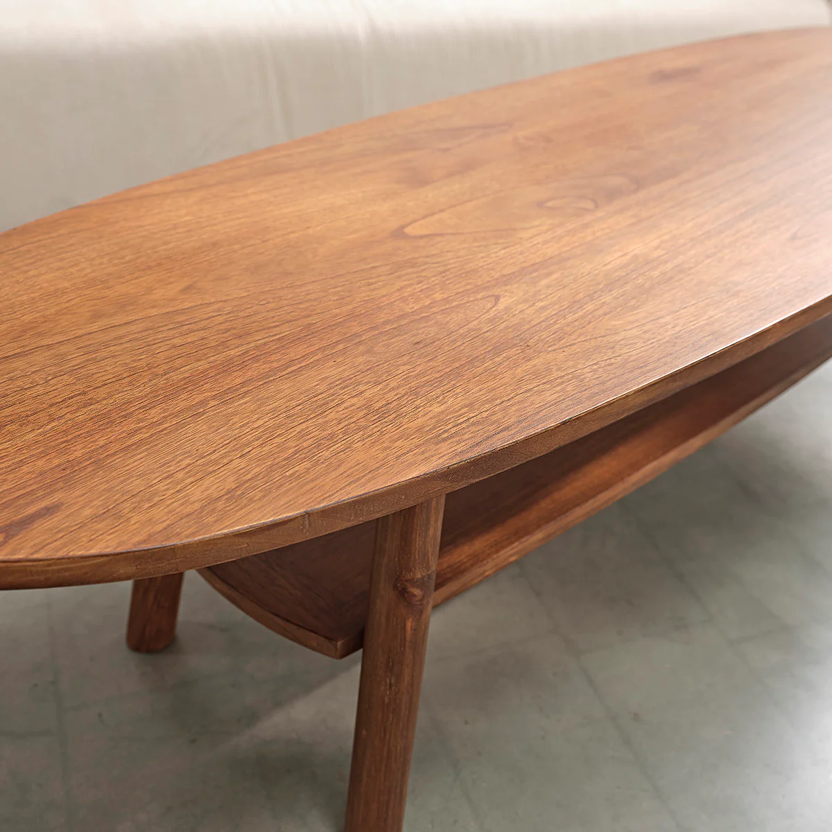 Table basse en mindi massif finition noyer 160 cm - Image 4