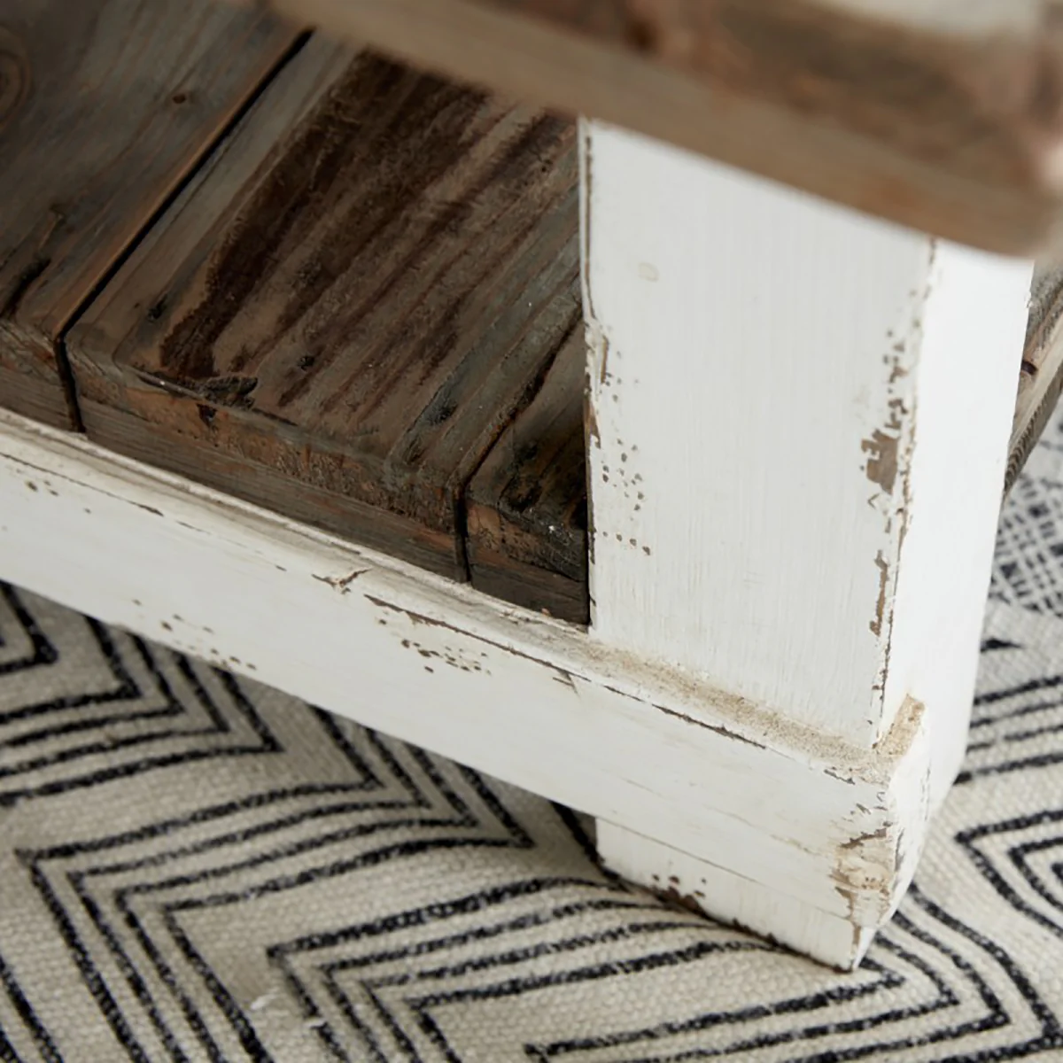 Table basse en bois recyclé massif 140 cm - Image 3
