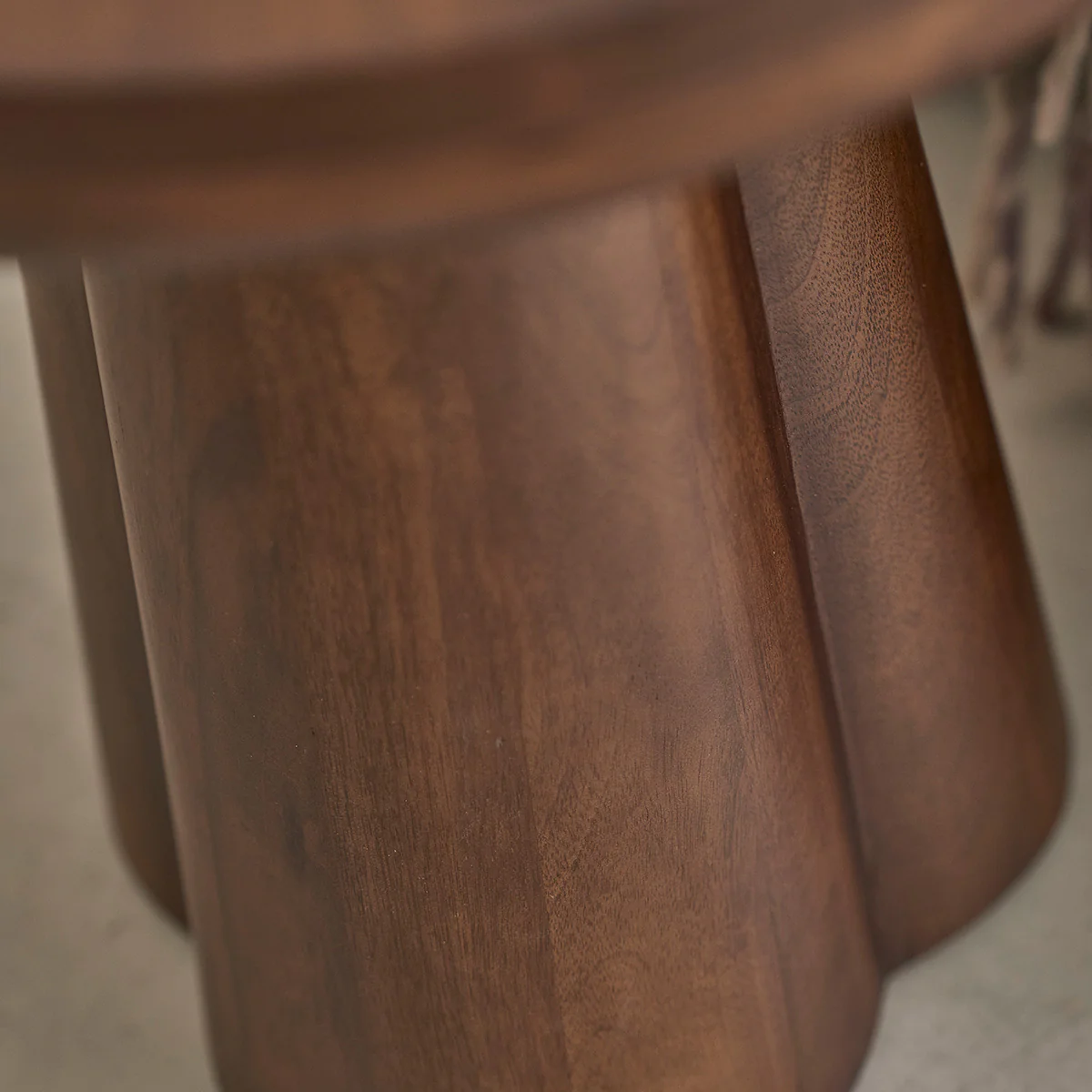 Table dâappoint en bois de manguier ronde - Image 3