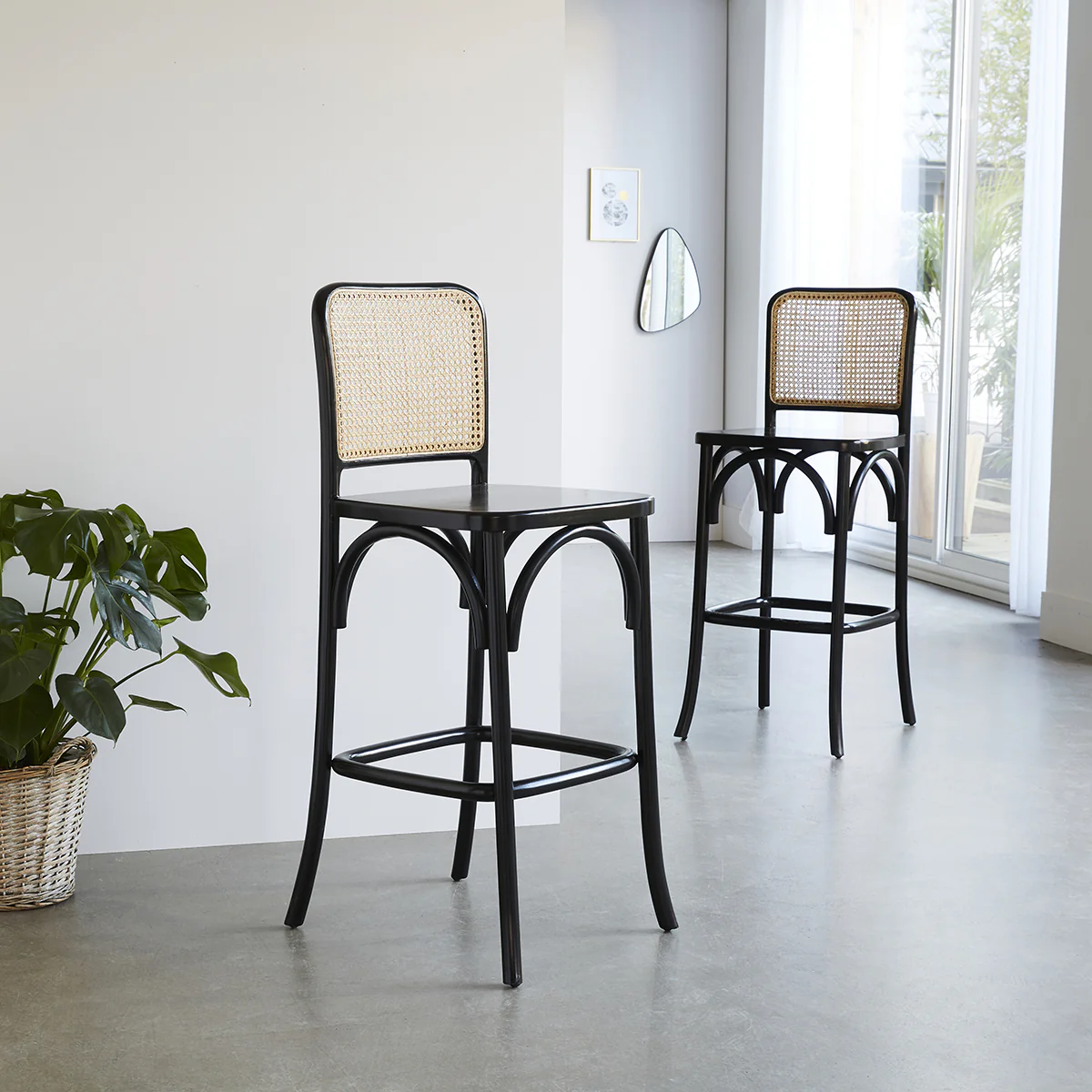 Tabouret de bar en acajou massif et cannage - Image 6