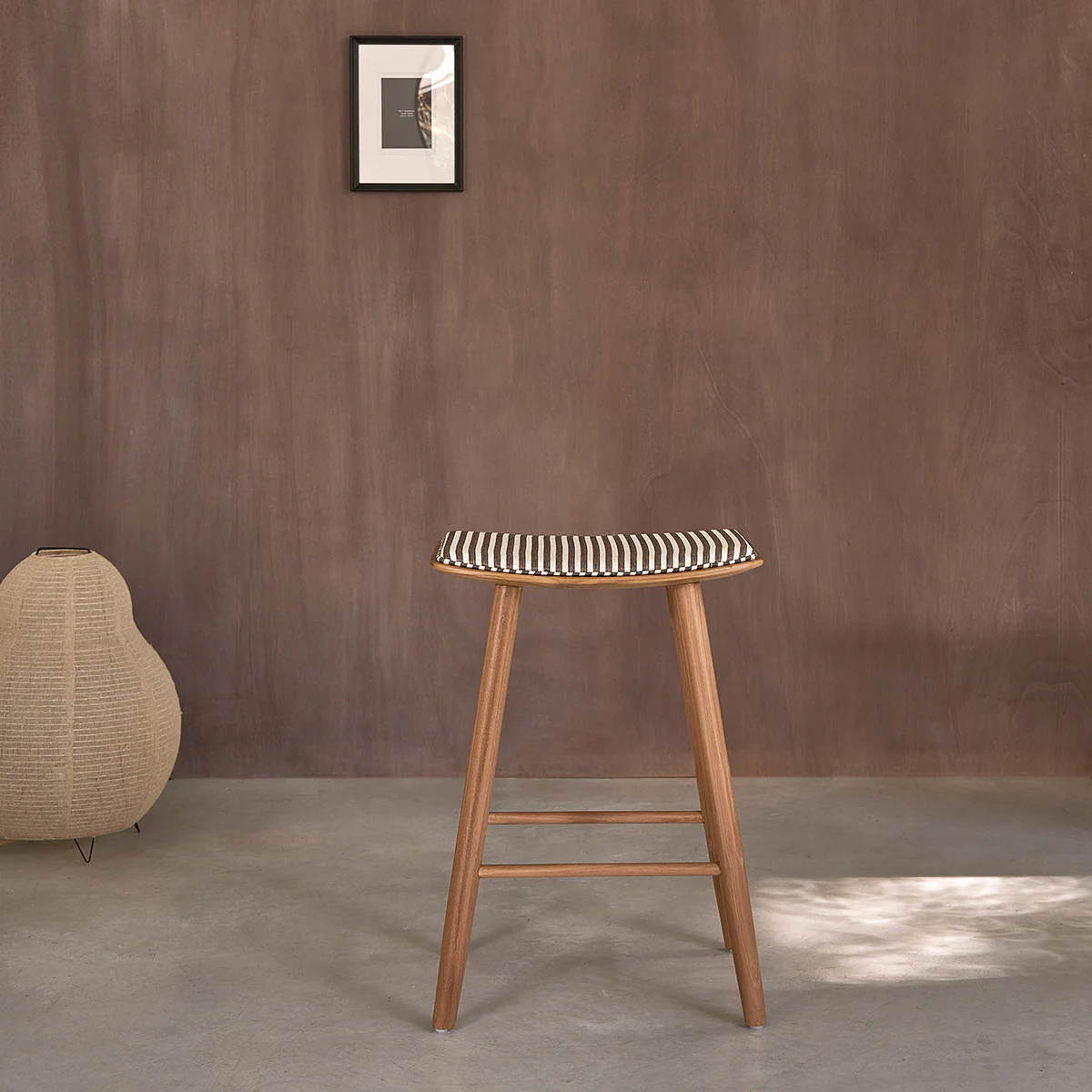 Tabouret de bar en teck massif et assise Ă rayures 65 cm - Image 4