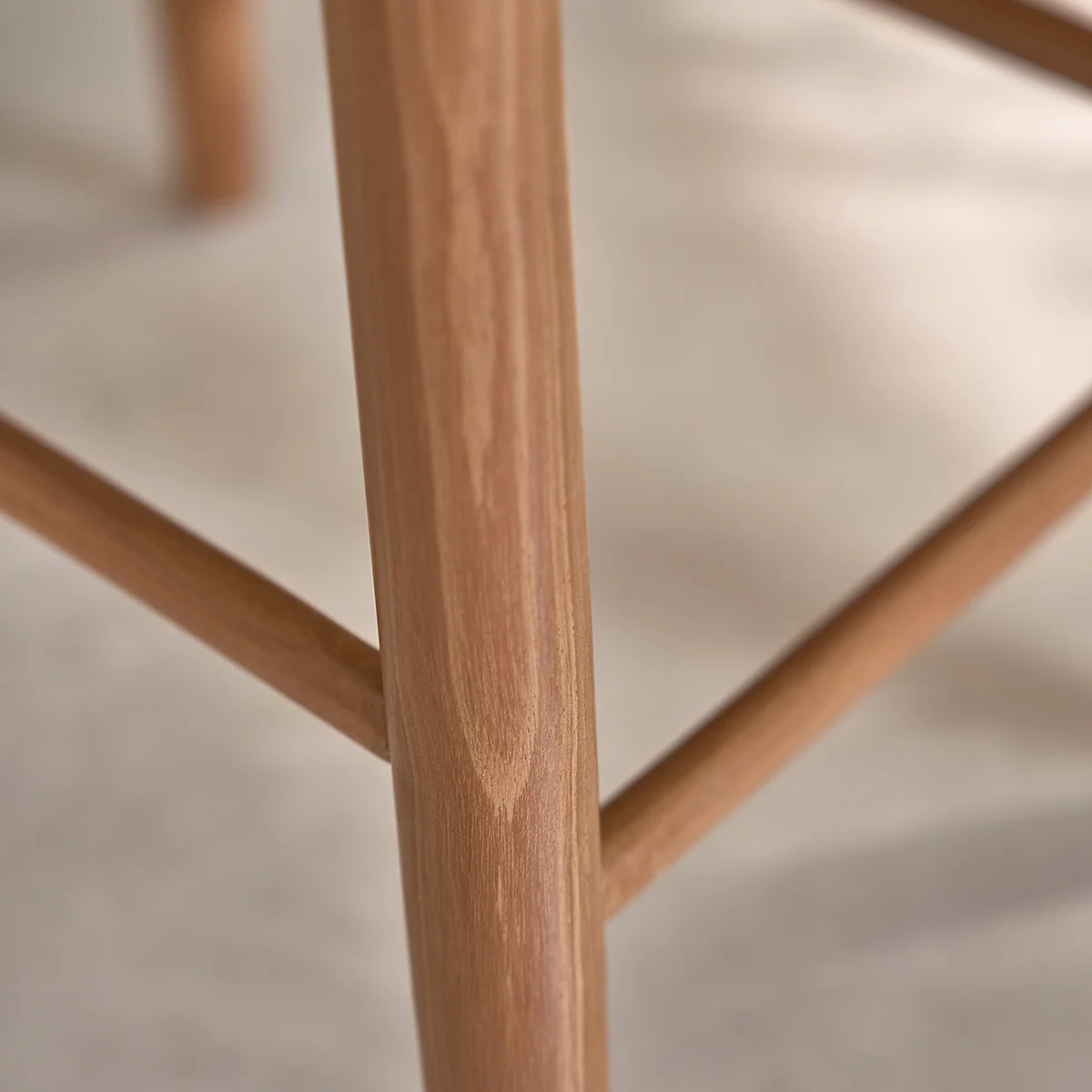 Tabouret de bar en teck massif et assise Ă rayures 65 cm - Image 6