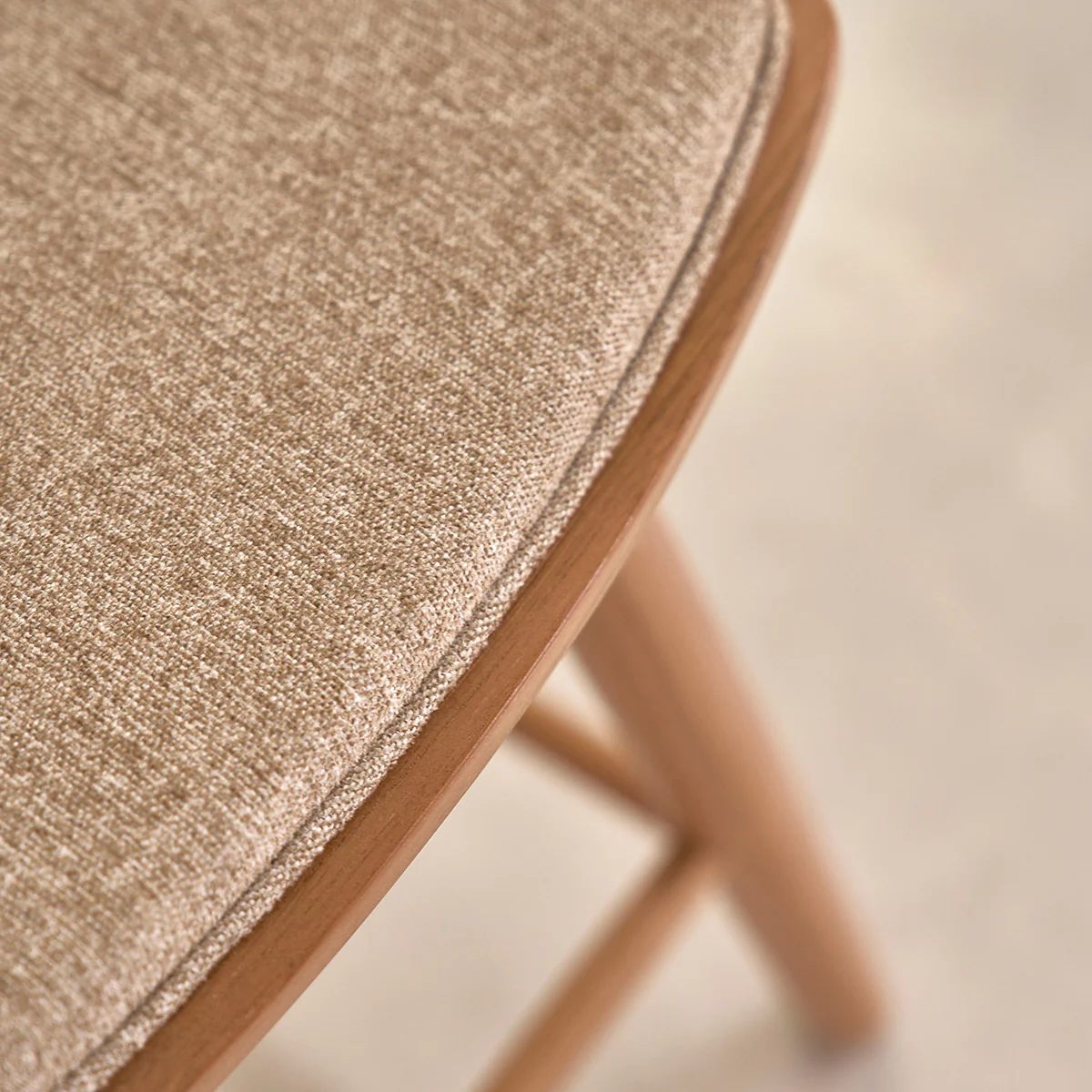 Tabouret de bar en teck massif et velours grĂšge 45 cm - Image 6